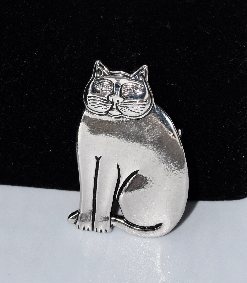 Vintage 1980's Laurel Burch Silver Tone Sitting Cat Brooch Signed